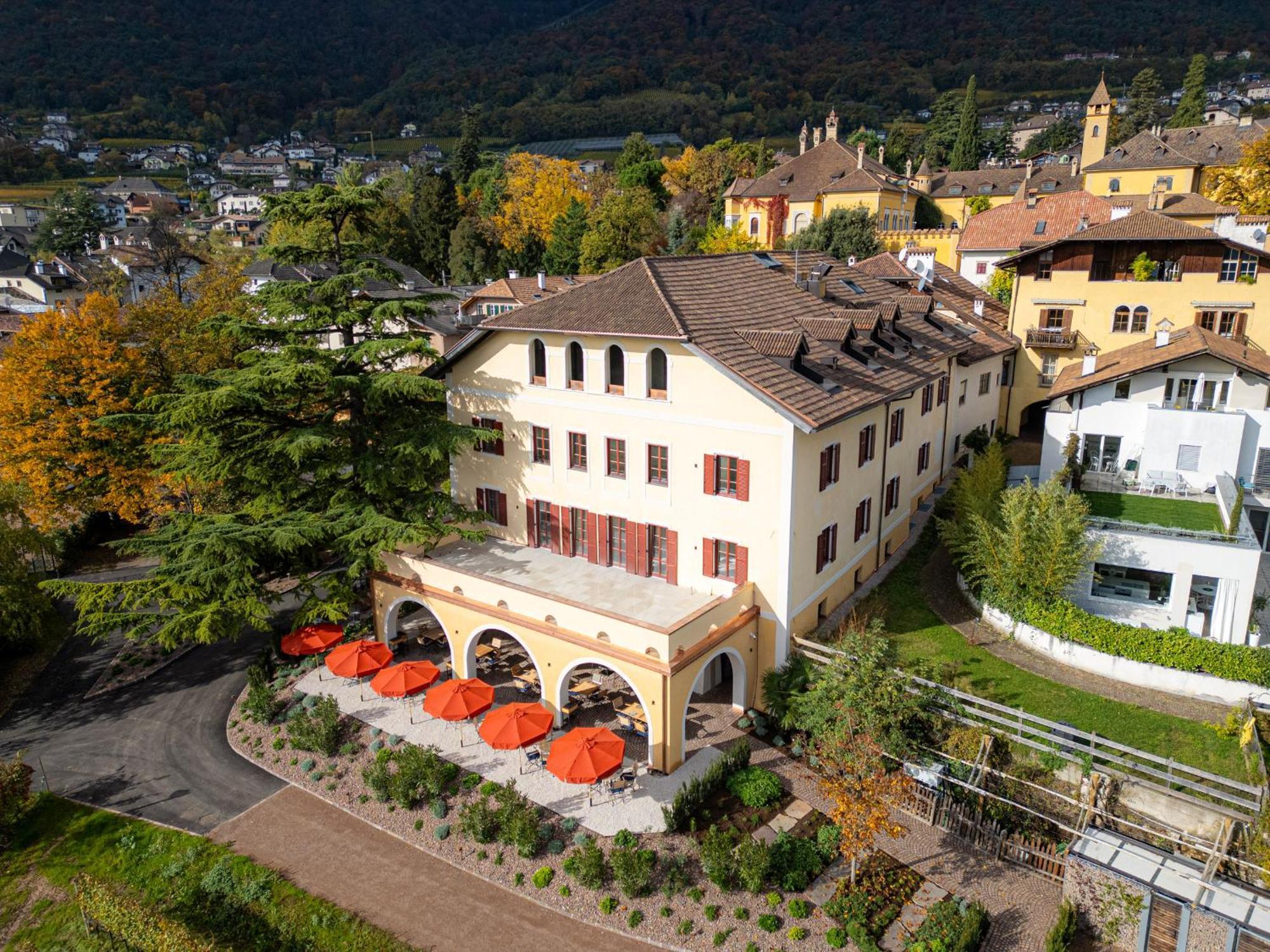 Castel Sallegg Suites Adults Only Caldaro Ngoại thất bức ảnh