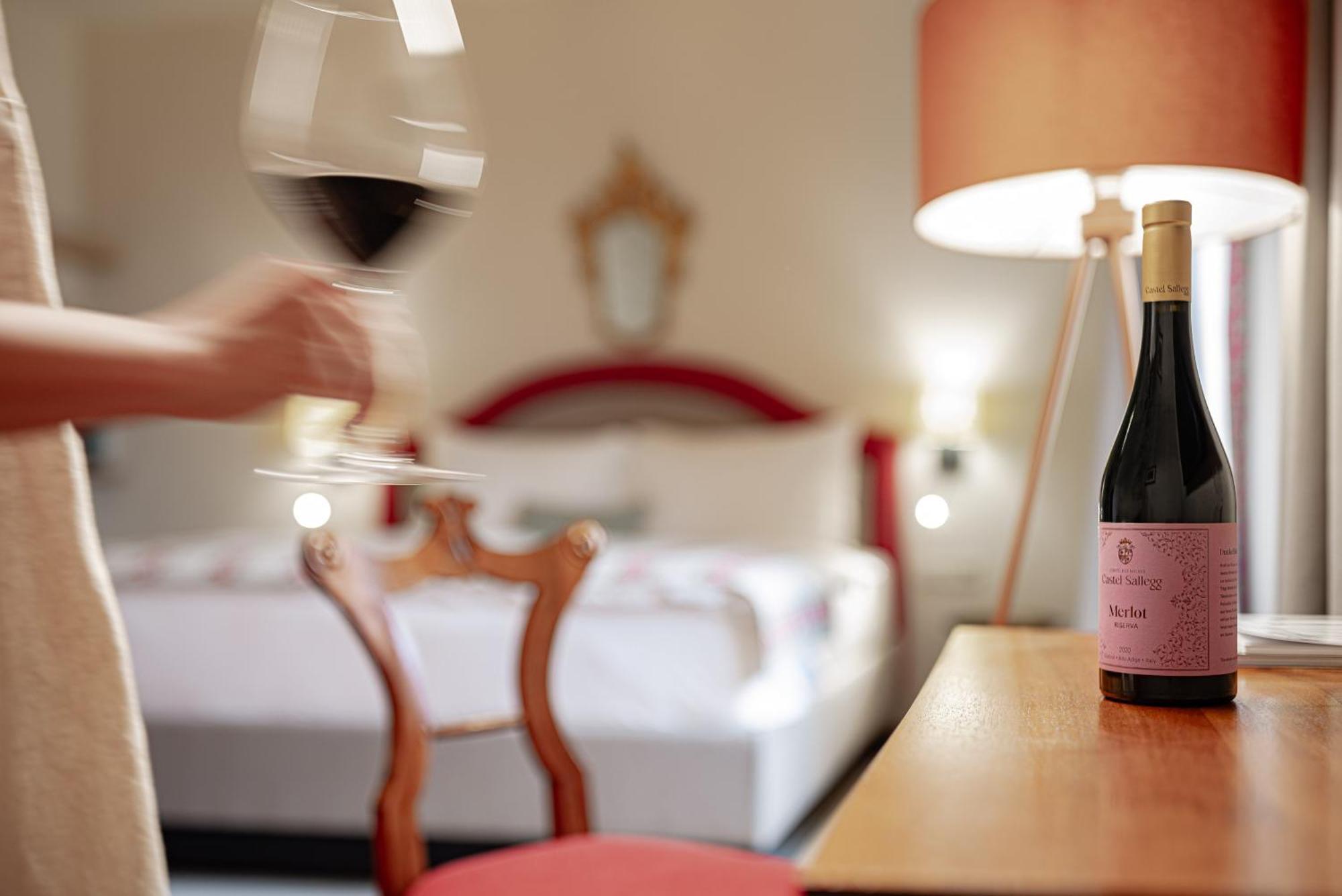 Castel Sallegg Suites Adults Only Caldaro Ngoại thất bức ảnh