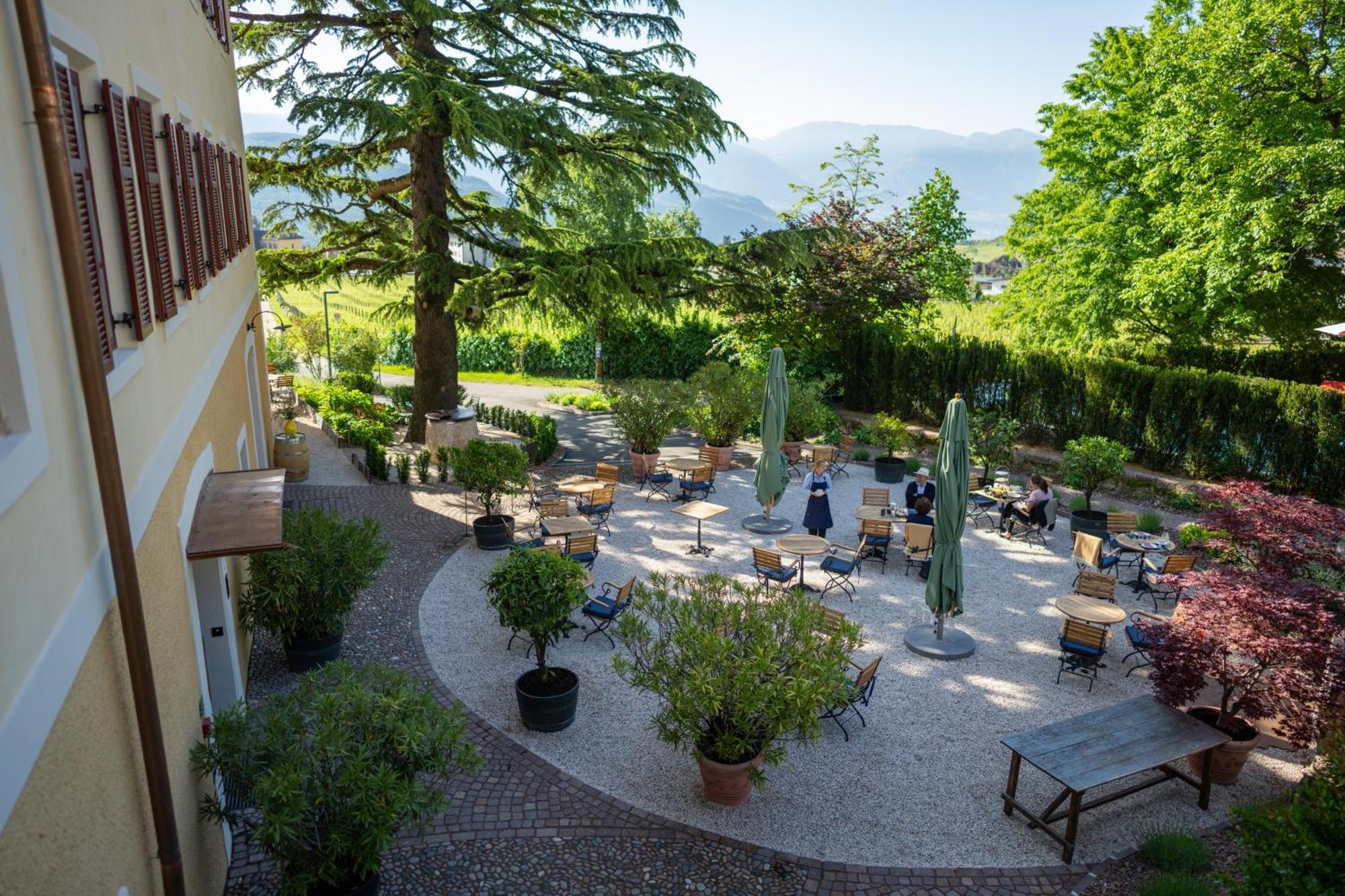 Castel Sallegg Suites Adults Only Caldaro Ngoại thất bức ảnh